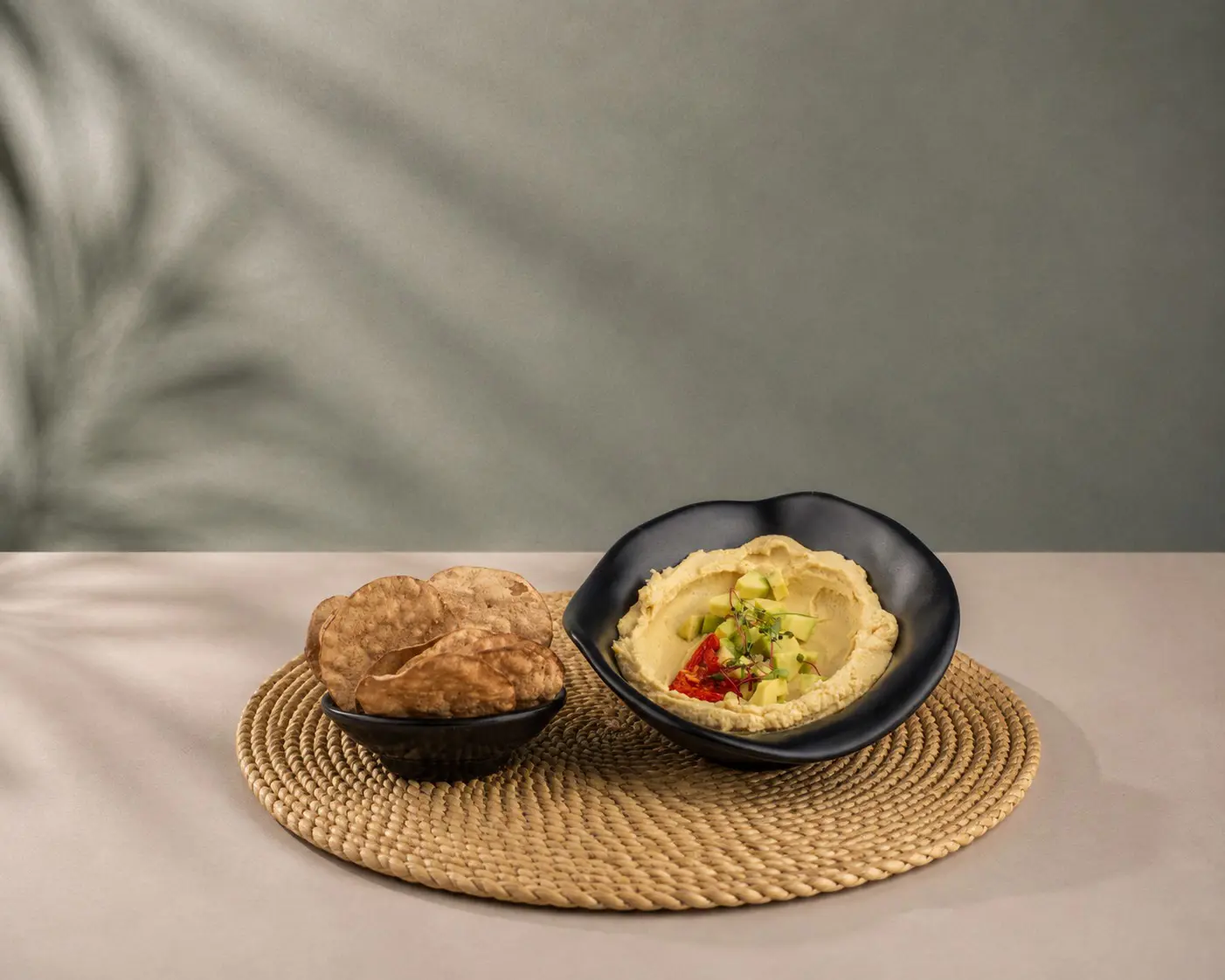 HUMMUS AVACADO